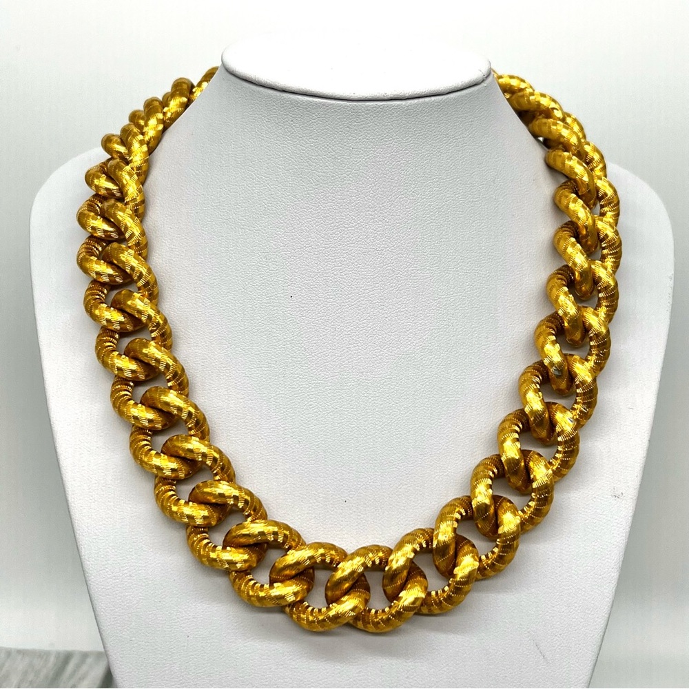 248. Vintage Irwin Pearl Stunning Designer Signed Gold Link Statement Necklace.
